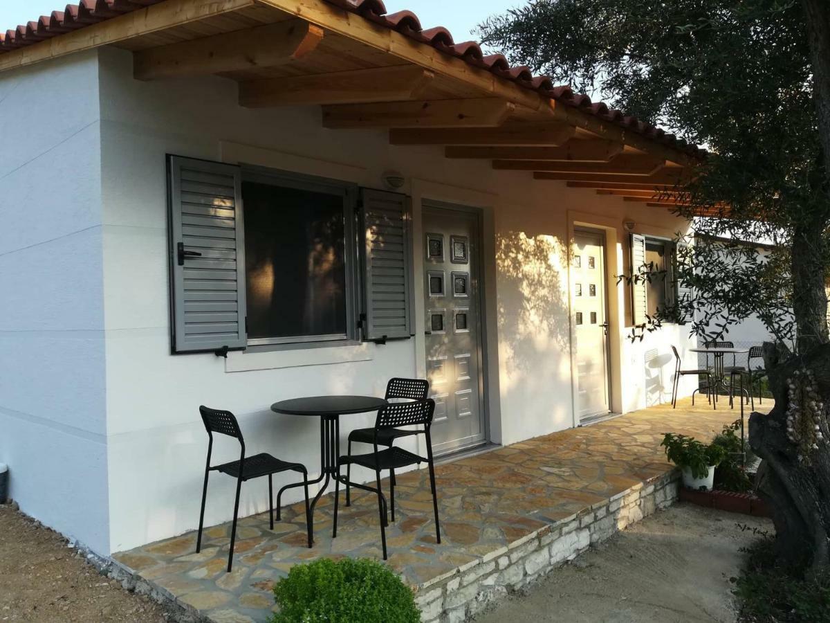 Janakis Garden Livadi Beach Himare Fshat Exteriér fotografie